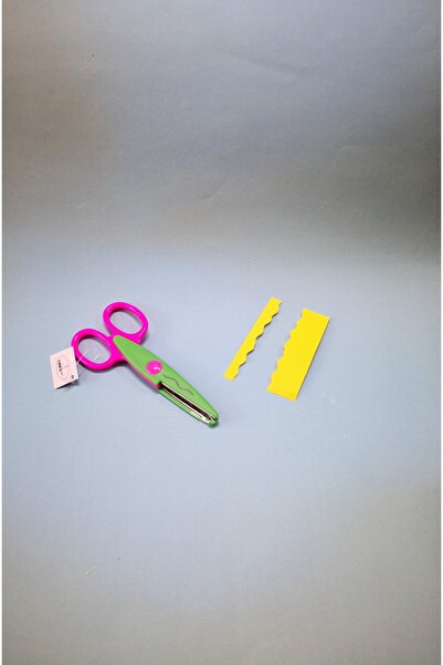 Linea Şekilli Kesen Okul Makası 1 Adet Anasınıfı Özel Eğitim İlköğretim Öğrencileri içindir