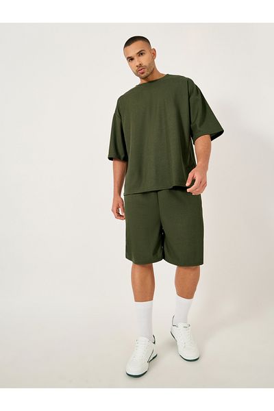 Styli Solid Textured Knit Oversized Streetwear T-Shirt and Shorts Set