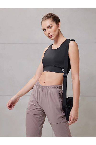 Technosport By Styli حمالة صدر رياضية مبطنة متينة مع تفاصيل الشعار