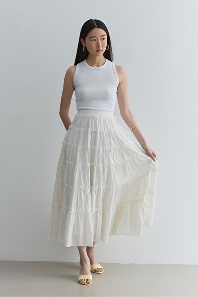 Fahhar Layered Skirt White