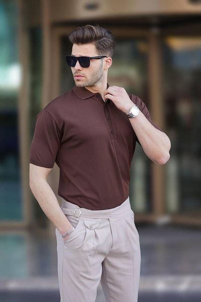 Madmext Braunes, einfarbiges T-Shirt mit Polokragen für Herren 6878