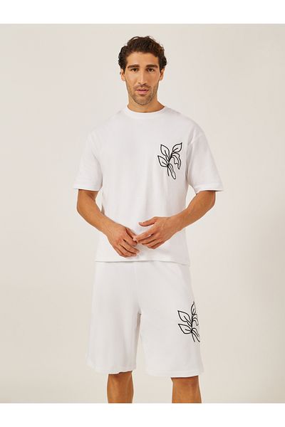 Styli Embroidered Oversized T-Shirt and Shorts Co-Ords