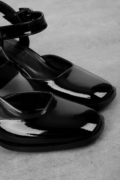 Lal Shoes & Bags Breda Women's Ankle Strap Buckle Detailed Blunt Toe Heeled Shoes-R.Si̇yah