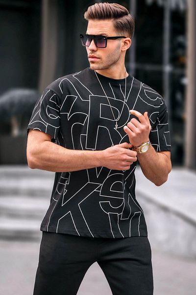Madmext Ανδρικό T-shirt με λαιμόκοψη με μαύρο γράμμα 6061