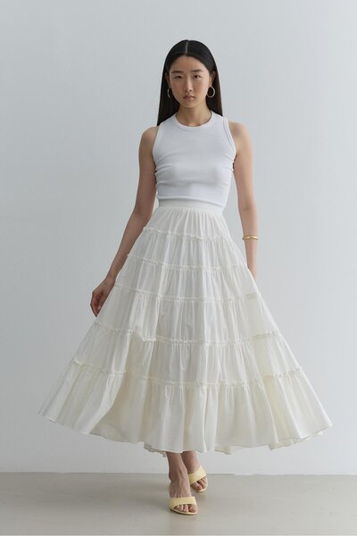 Fahhar Layered Skirt White