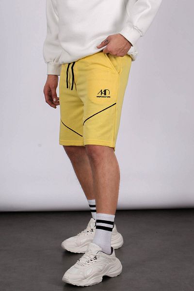Madmext Gelbe Shorts für Herren in normaler Passform 5401