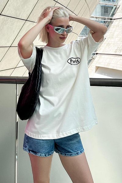 Madmext Ecrufarbenes, übergroßes T-Shirt mit Rundhalsausschnitt und Aufdruck auf der Rückseite MG2127