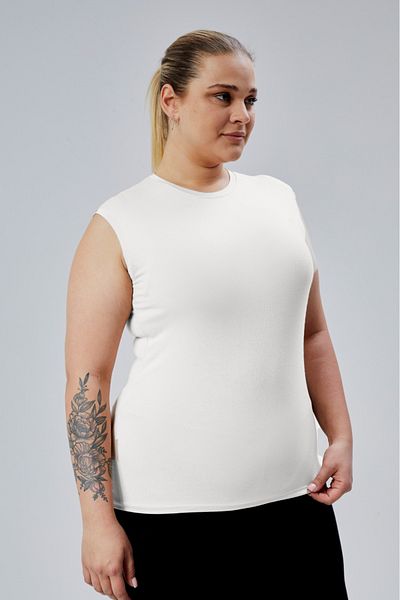 BANEGA Curve Women's Plus Size Crew Neck Zero Sleeve Lycra White Body
