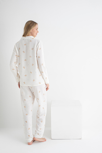 DOFİ Dofi Kadın Ekru Ayı Desenli Pijama Takımı Uzun Kollu, Düğmeli, Aerobin Kumaş