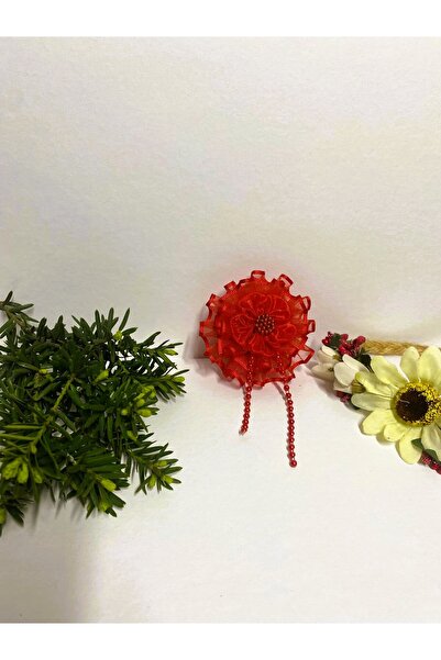 Lissa Aksesuar model de cataramă elastică cu detaliu de piatră roșie