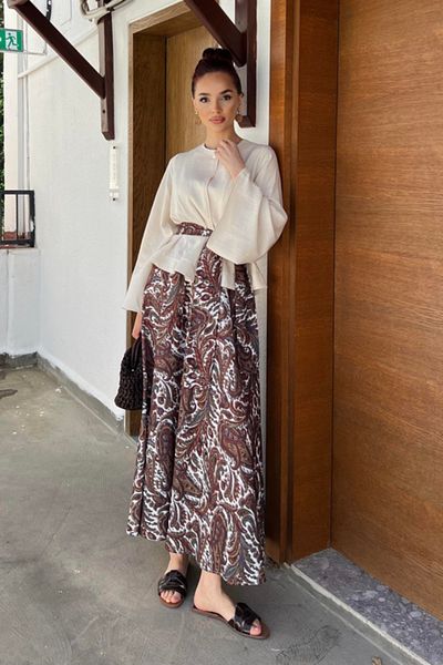 Tasarım Women's Cream Blouse & Ethnic Patterned Maxi Skirt Set – Stylish Summer Combination