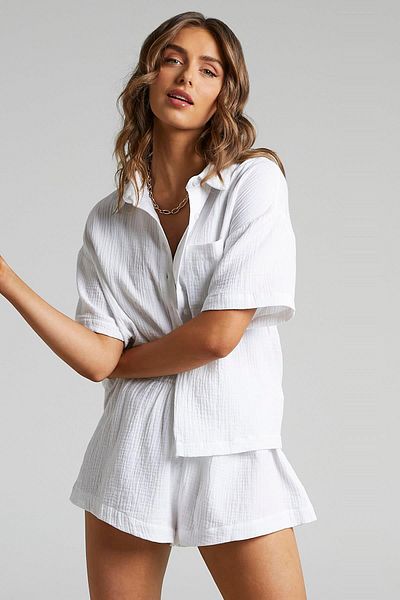 Madmext Dámská košile White Muslin Fabric Basic Mg1784