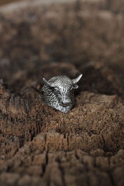 Clariss Adjustable Buffalo Design Men's Ring