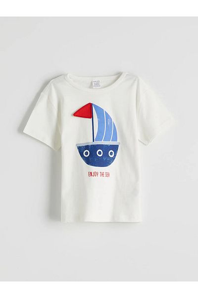 LC Waikiki Ecru Crew Neck Printed Baby Boy T-Shirt and Shorts Set of 2