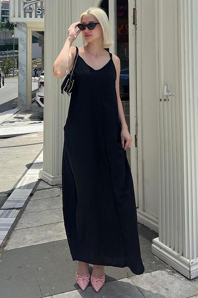 Madmext Model MG2038 – oversize dlouhé šaty s černým popruhem