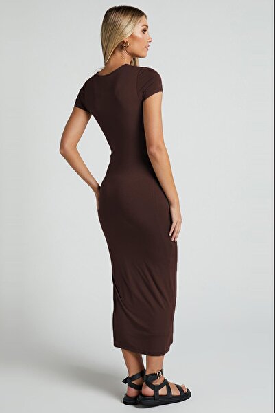 Madmext Kahverengi Basic Yarım Balıkçı Yırtmaçlı Uzun Elbise MG1989