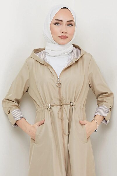 Quen Women's Long Trench Coat