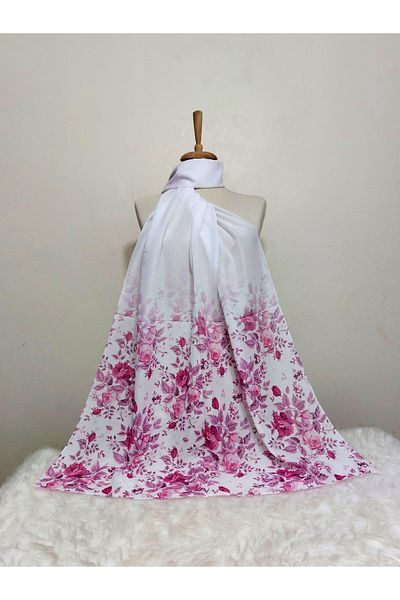 REMOMODA Patterned Chiffon Shawl Floral Model