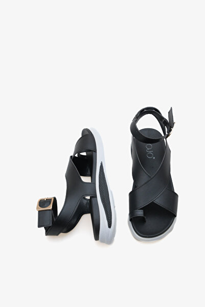 LOJO Women's Cross Strapped Thick Sports Sole Buckle Daily Sandals Lespi Black