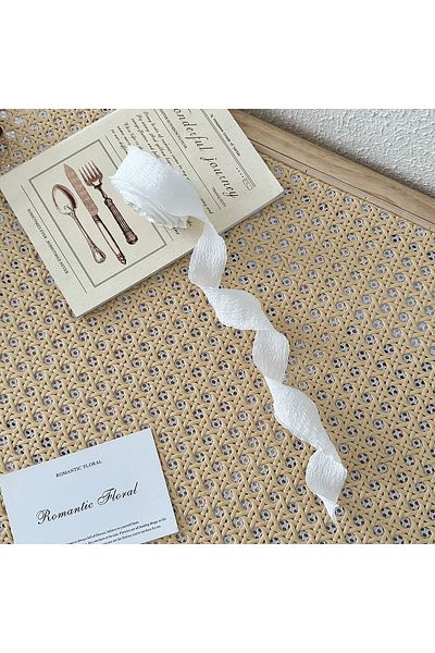 Choice 1pc WHITE 1pc fishtail Yarn Ribbons Wave Edge Pleated Chiffon Ribbon Gifts Packaging Material Weddin