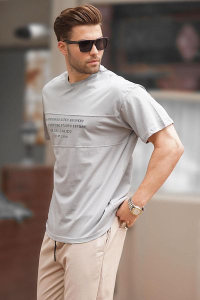 Madmext Graues Oversize-T-Shirt mit Rundhalsausschnitt für Herren – Bedruckt 7018