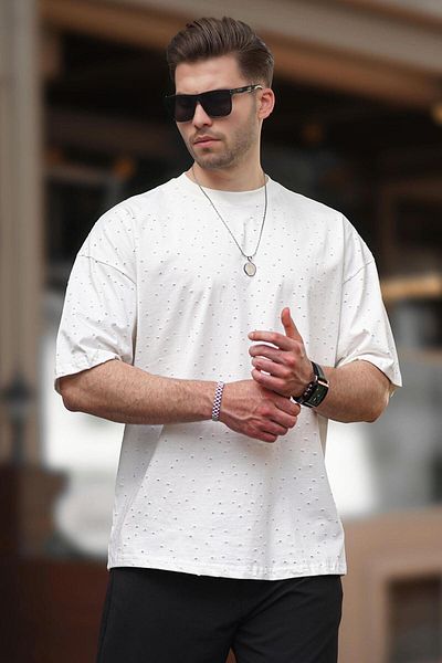 Madmext 7032 Model Ecru T-shirt oversize z bawełny z przetarciami