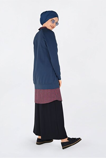 Alvina 4828 Модель з коміром і поділом спідниці з рюшами