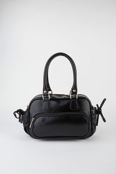 Vivaq Women's Black Wrinkled Shiny Faux Leather Zipper Closure Strap Handbag and Shoulder Bag