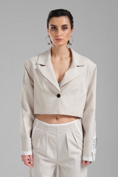 tw3 Women's Applique Detailed Design Crop Blazer Jacket