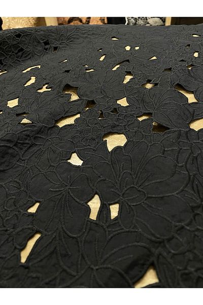 METERİAL 130 cm Wide Lace Fabric with Black Parachute Cord – Patterned and Stylish Design