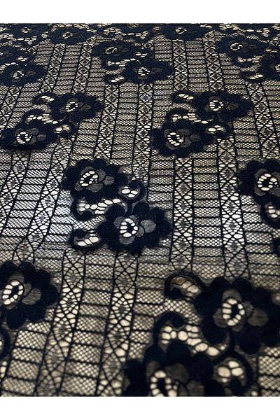 METERİAL Black Floral Pattern Lace Fabric - 135 cm Wide, Elegant and Stylish Design