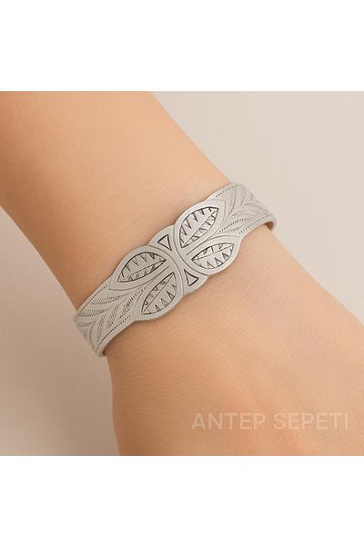 ANTEPSEPETİ Copper Gray Butterfly Motif Bracelet