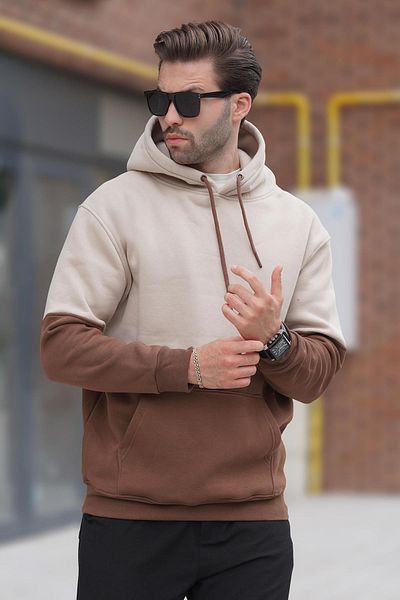 Madmext Ανδρικό φούτερ 7046 - Μπεζ κουκούλα με έγχρωμο μπλοκ και λεπτομέρεια εκτύπωσης