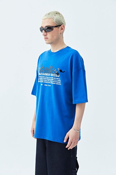 VAMOSCLO Ательє Рельєфний принт Оверсайз футболка Saks