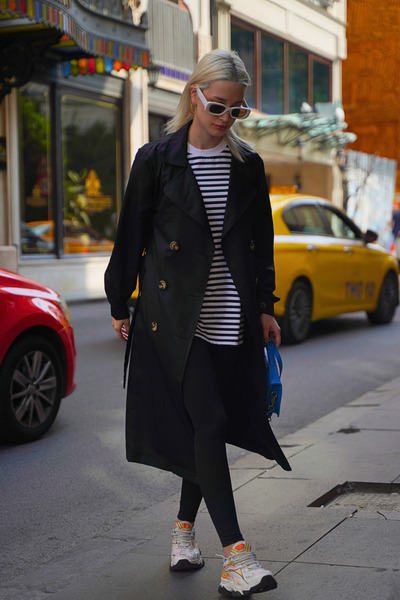 Madmext Trenci lung negru pentru femei MG1928