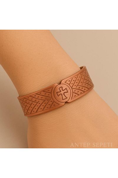 ANTEPSEPETİ Bracelet with Copper Antique Motif