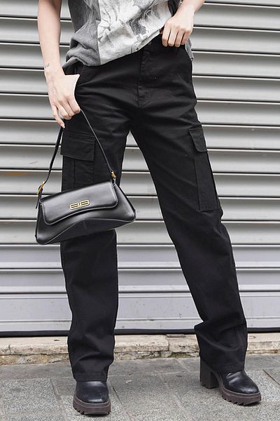 Madmext Black Pocket Detailed Cargo Trousers Mg1602