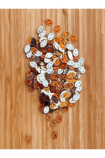 Öztürk Oja, peškir, miraz, večernja haljina, čamac sa plastičnim šljokicama u...