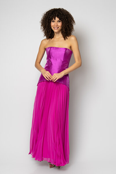 RENGIN Üstü korsajlı altı pileli şifon straplez abiye elbise