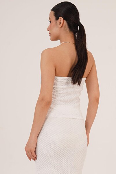 Hipo Trend Білий кроп-топ з декольте, що зав'язується на шиї