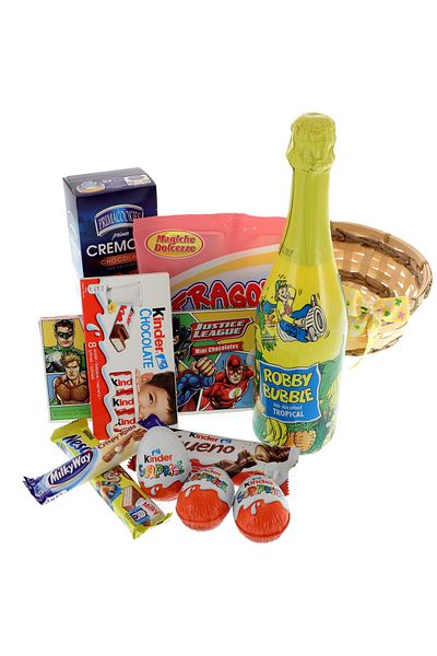 GiftExpress Sweet Yellow Children's Gift Basket