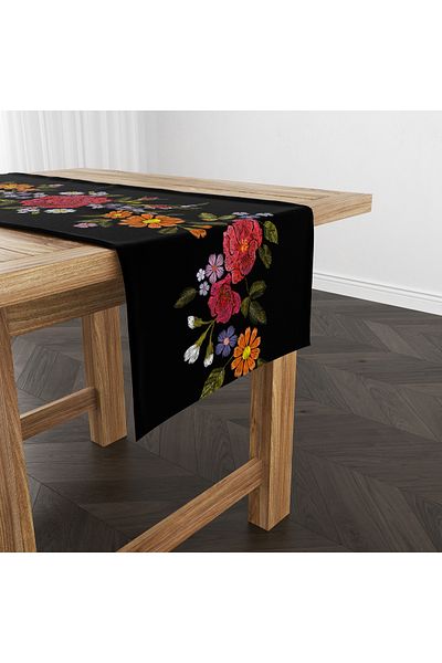 Filamente Runner imprimat digital - Motiv floral de primăvară - aspect broderie - 140x40 cm