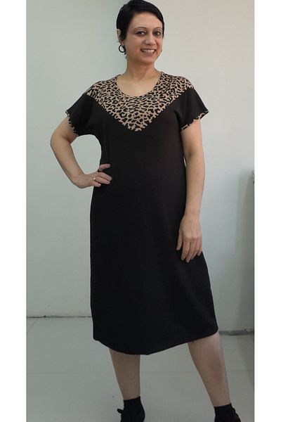 Mertcan Butik Μαύρο μπροστινό μέγεθος λεοπάρ γαρνιτούρα με μέγεθος ολόκληρο φόρεμα χαμηλού μανίκι από χτενισμένο βισκόζη