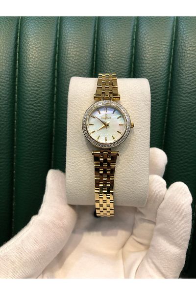 Essence Women's Wristwatch