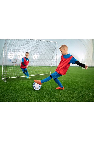 zola Poarta fotbal XXL Zola 300 x 200 x 120 cm, cadru otel, plasa, minge PVC nr 4, steag, cuie fixare