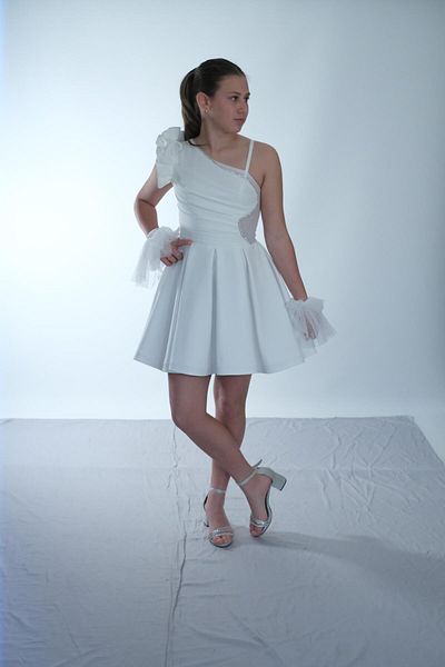 BUTİKHAPPYKİDS Girl's Evening Dress Cream Strap Crepe Fabric One Shoulder Flared Ribbon Stone and Tulle Detailed Short Evening Dress with Gloves