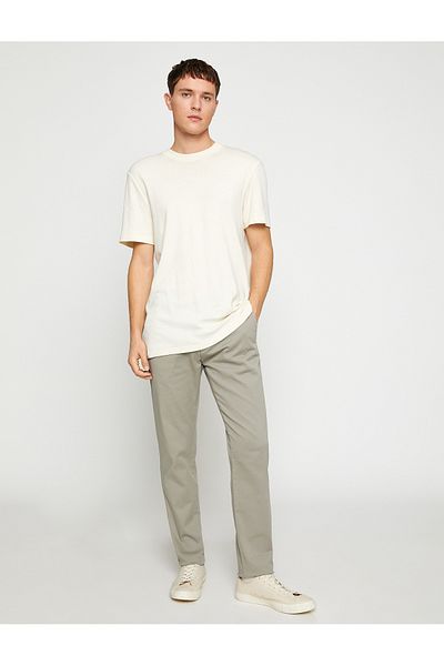 Koton Basic-Gabardine-Hose, schmale Passform, geknöpfte Taschen, detailliert