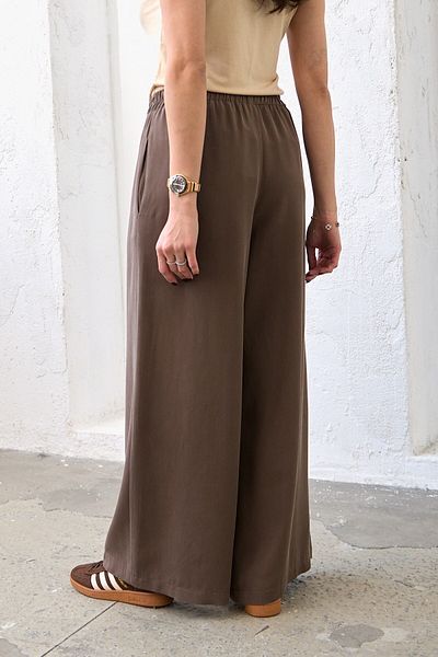 QANU Elastic Ten-Sel Trousers Brown