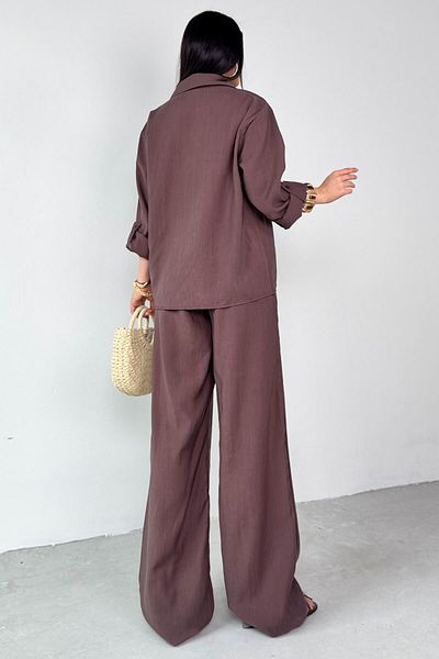 Cappmoda TKM-13271 Καφέ υφαντό πουκάμισο με διπλό γιακά φαρδύ παντελόνι Σετ δύο τεμαχίων