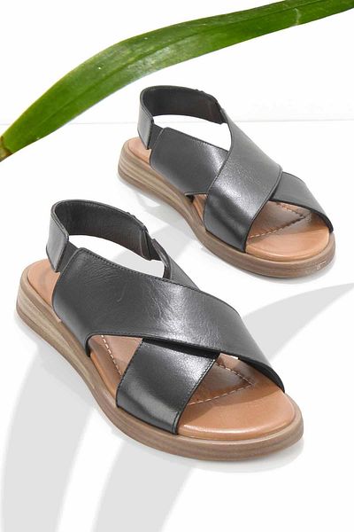 Bambi Black Leather Women's Sandals K05906131403